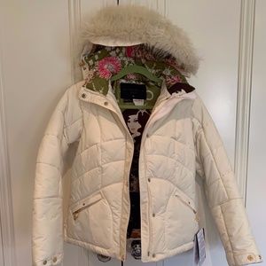 NWT Gorgeous and Chic Winter White Metropolis Ski/Apres-Ski Jacket Size 6